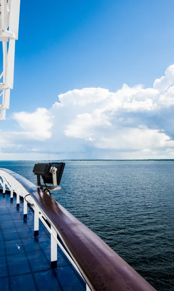 Risteilyaluksen kansi, Silja, Eckerö tai Viking Line